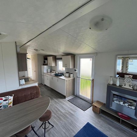 Ormesby 8, Haven Holiday Park, Caister - Four Bedroom, Sleeps 8, Pets Welcome - 2 Minutes From The Beach! غريت يورماوث المظهر الخارجي الصورة