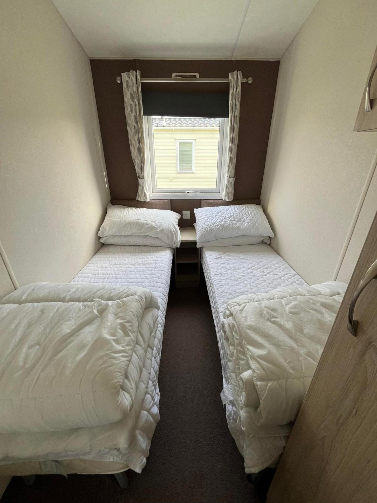 Ormesby 8, Haven Holiday Park, Caister - Four Bedroom, Sleeps 8, Pets Welcome - 2 Minutes From The Beach! غريت يورماوث المظهر الخارجي الصورة