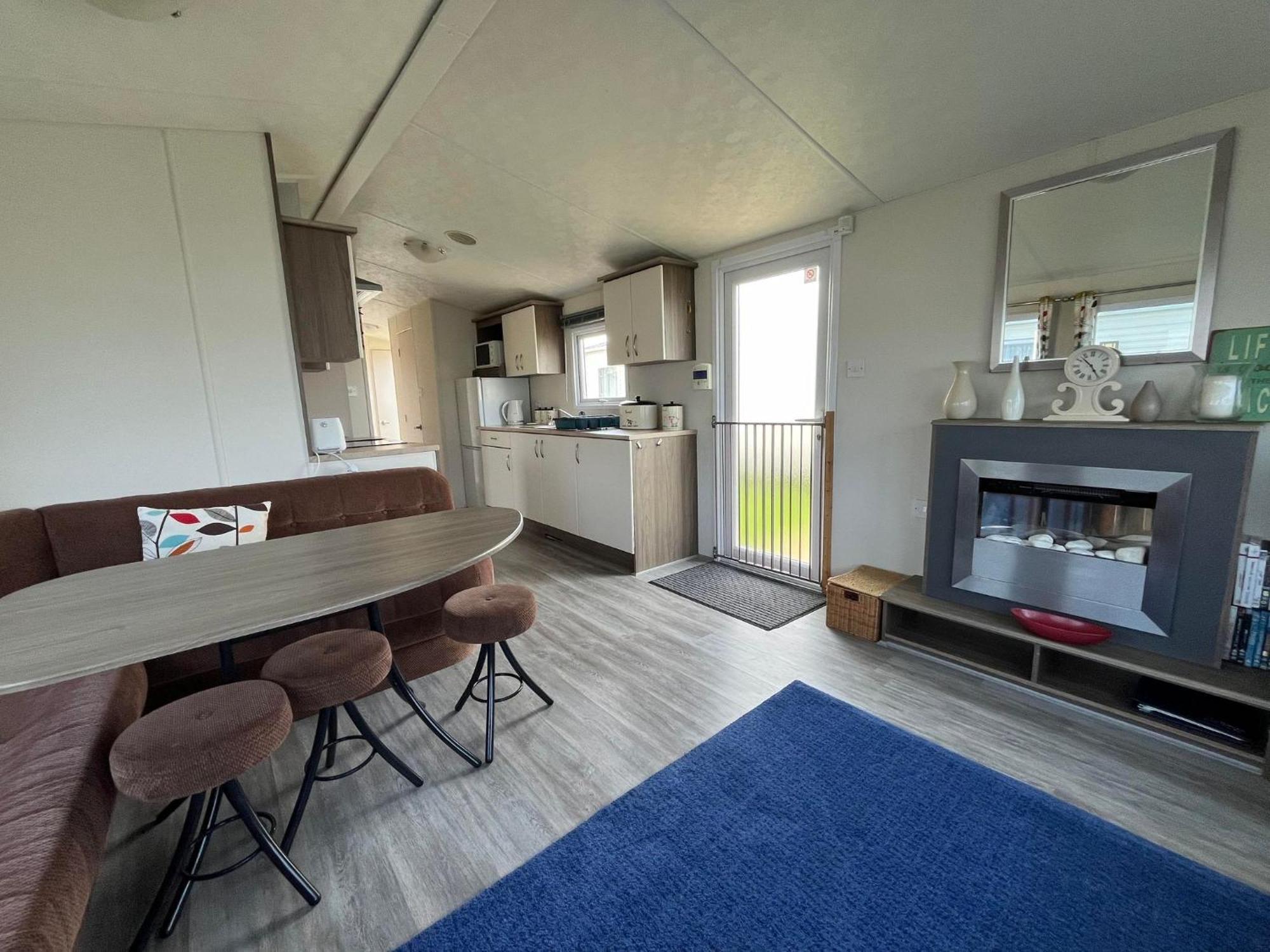 Ormesby 8, Haven Holiday Park, Caister - Four Bedroom, Sleeps 8, Pets Welcome - 2 Minutes From The Beach! غريت يورماوث المظهر الخارجي الصورة